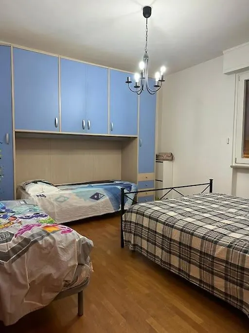 בית נופש הוילה Casaledo טירניה